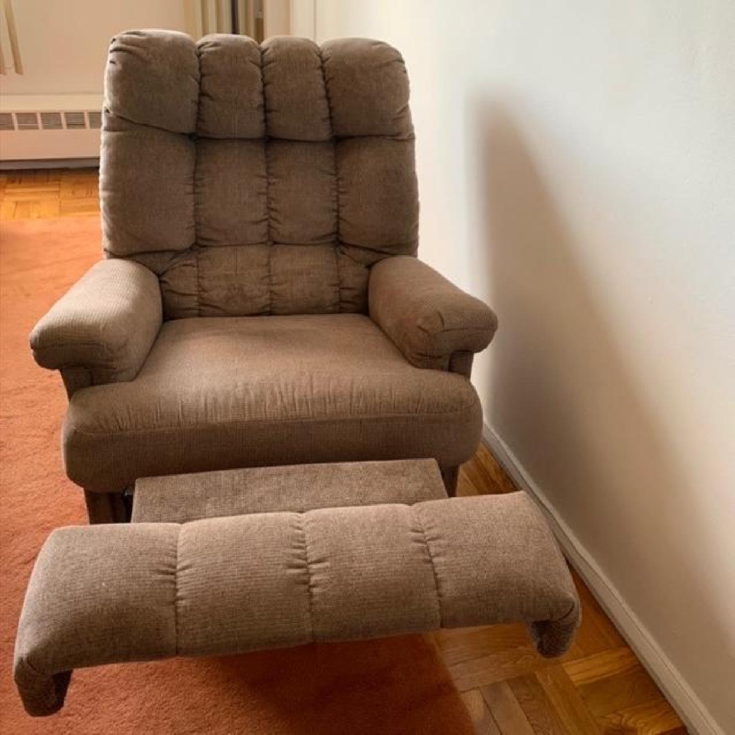 Comfortable Recliner Chair - image-3