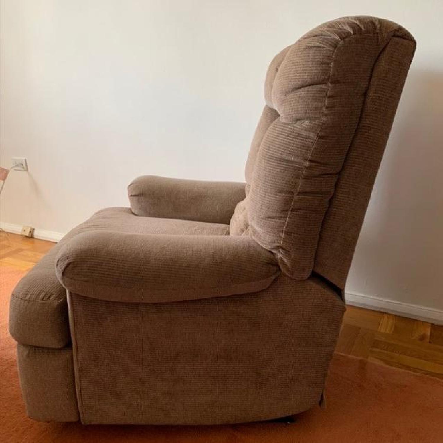 Comfortable Recliner Chair - image-2