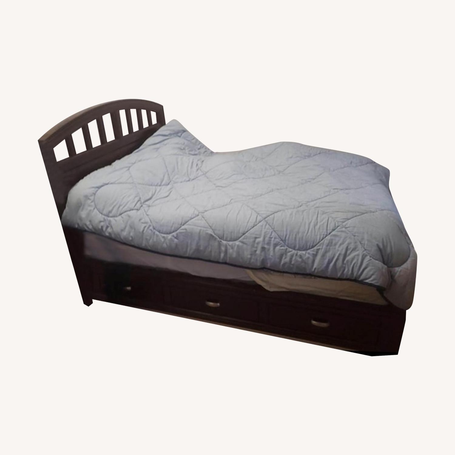 Raymour & Flanigan Full Platform Storage Bed - image-0