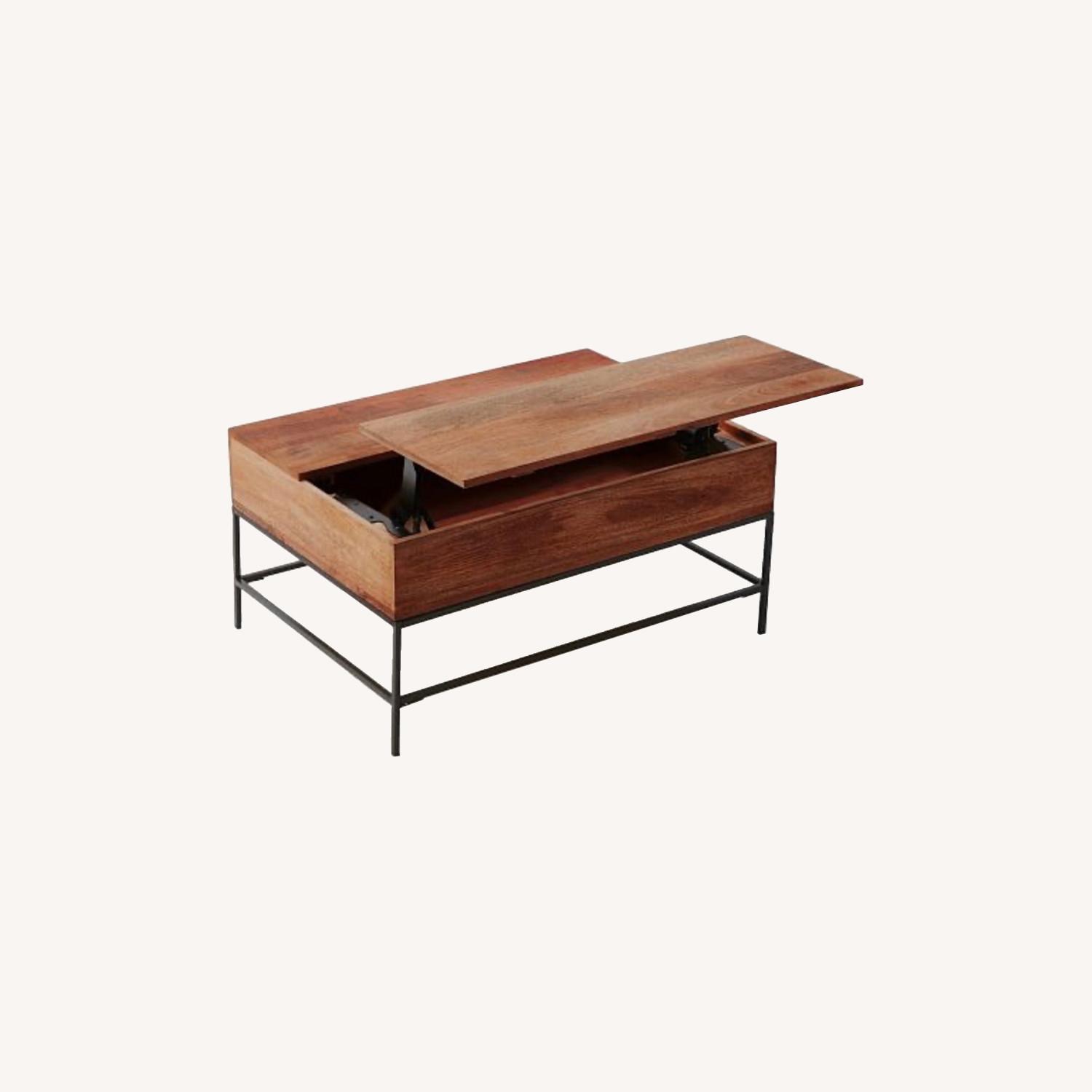 Raymour & Flanigan PopUp/Storage Coffee Table AptDeco