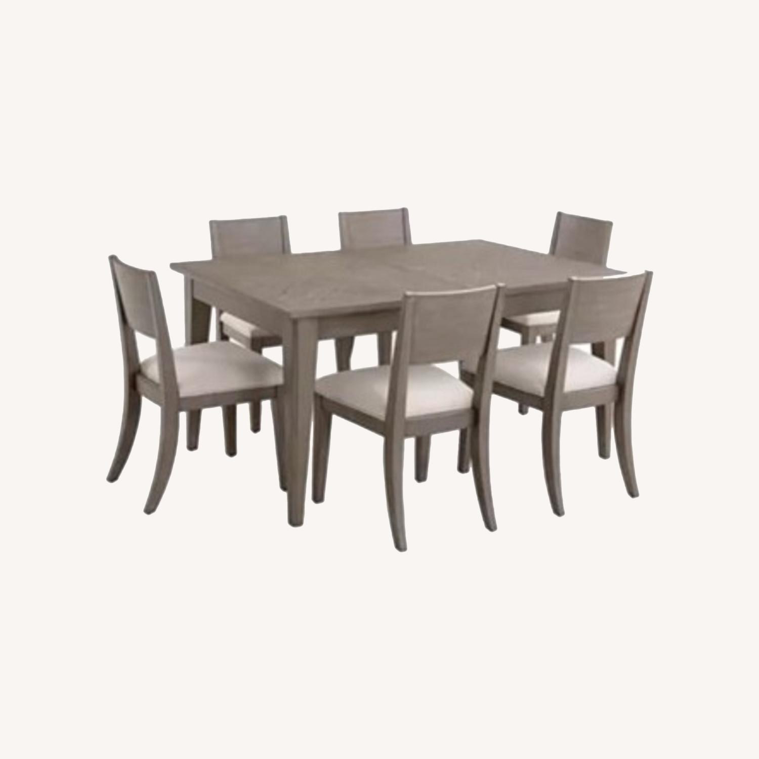 Macy's Great Dining Set Seats 8 AptDeco