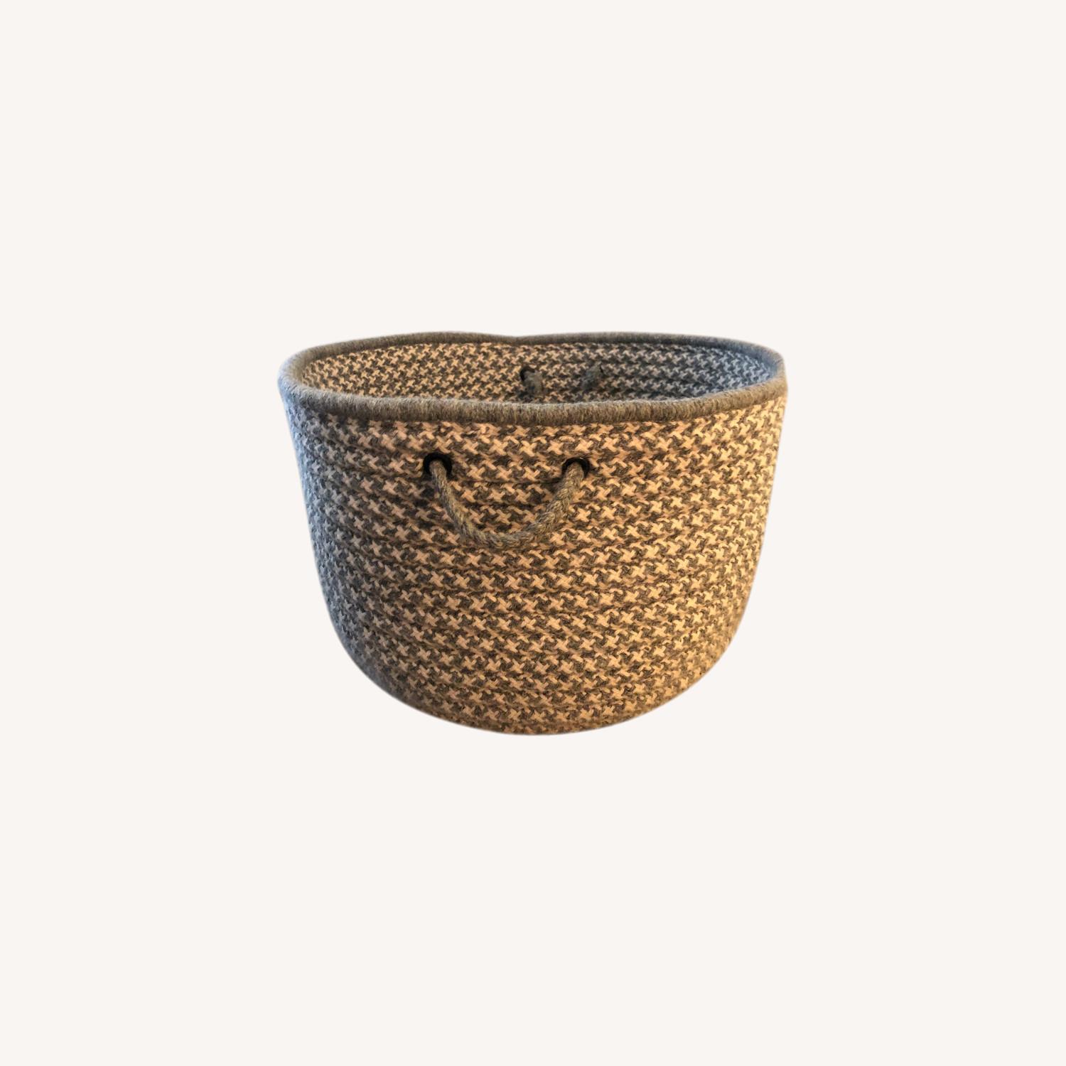 Braided Rope Basket AptDeco
