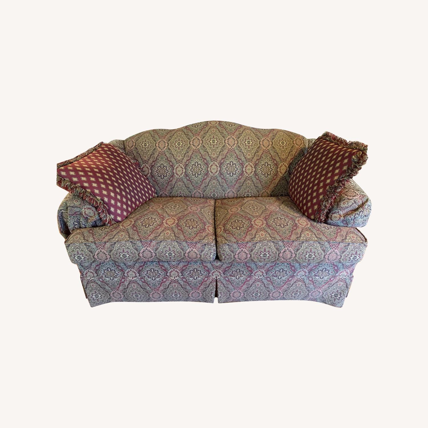Thomasville Cozy Love Seat AptDeco