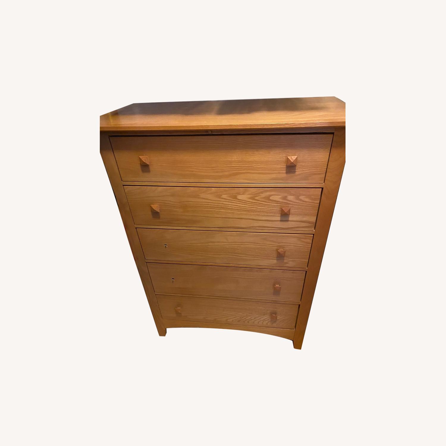 Kincaid Furniture Solid Wood Bedroom Chest AptDeco