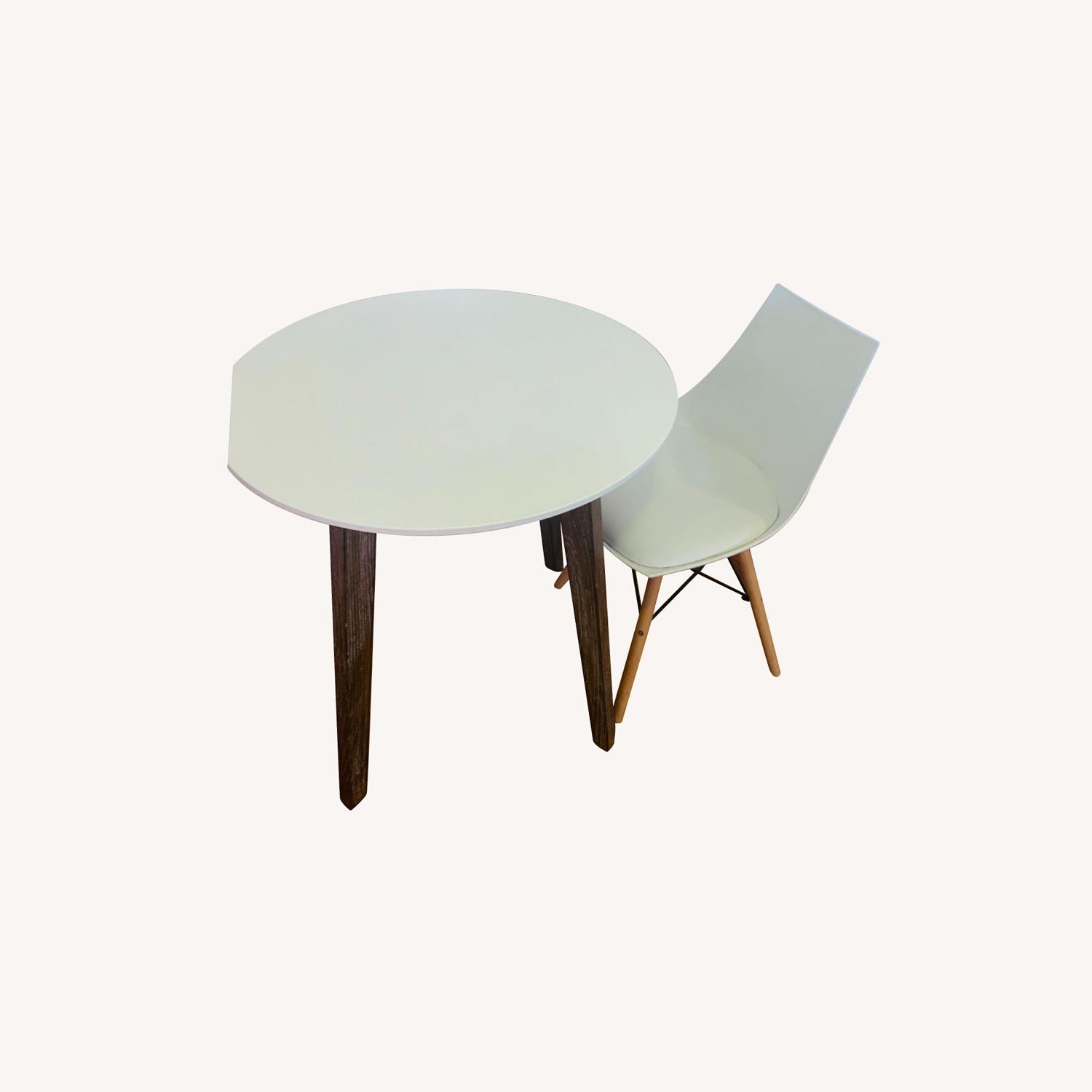 Modern White Bistro Table & Chairs AptDeco