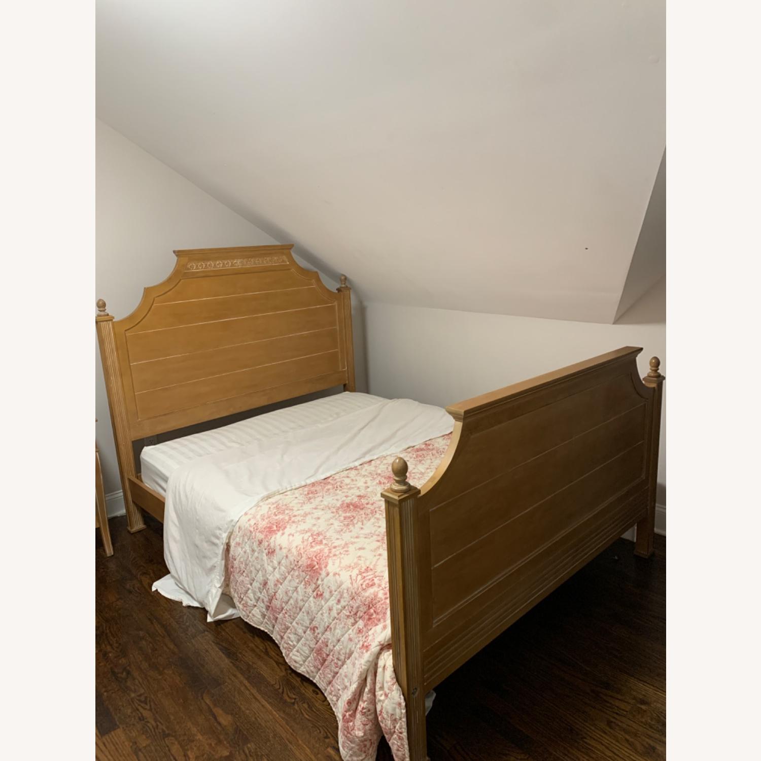 Bedframe Ethan Allen Swedish Home Collection - image-0