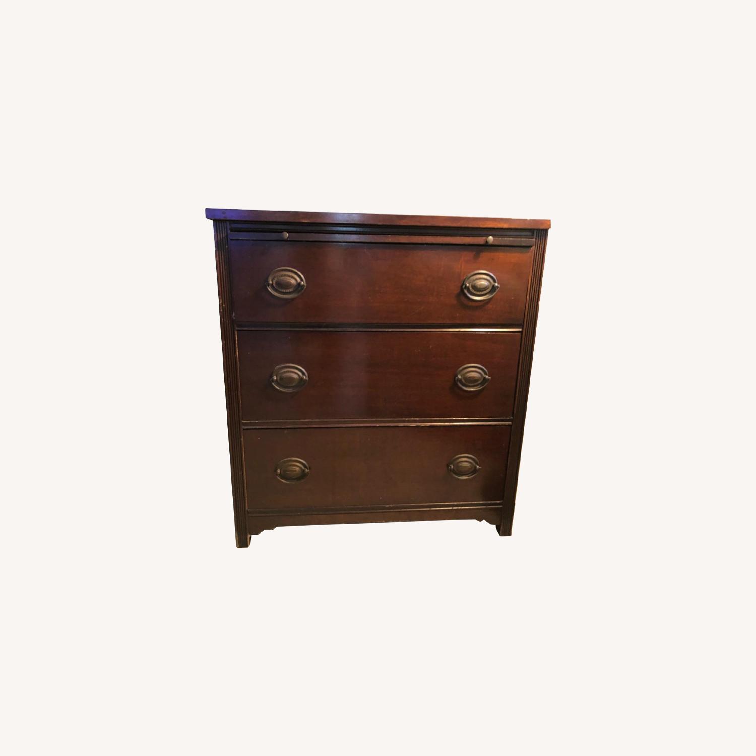 Vintage Bachelor Chest AptDeco