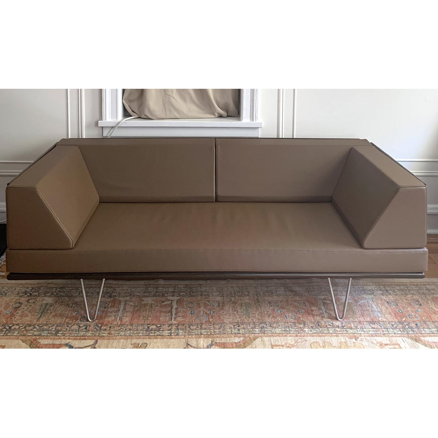 Modernica Case Study Vleg Daybed Couch AptDeco