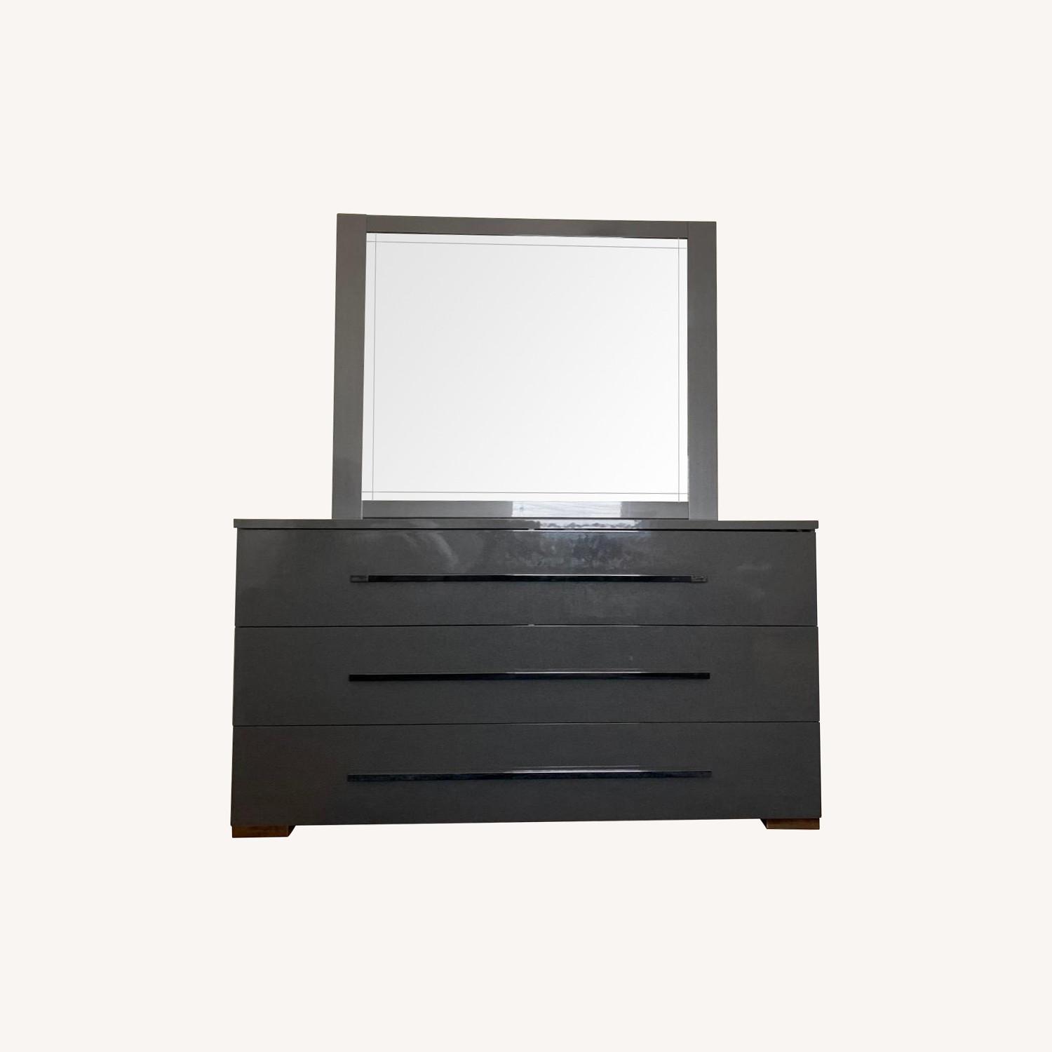 Bob's Discount Dresser with Mirror AptDeco