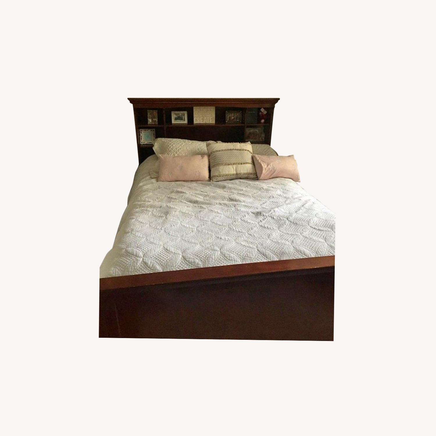 Raymour & Flanigan Full Size Cherry Wood Storage Bed AptDeco