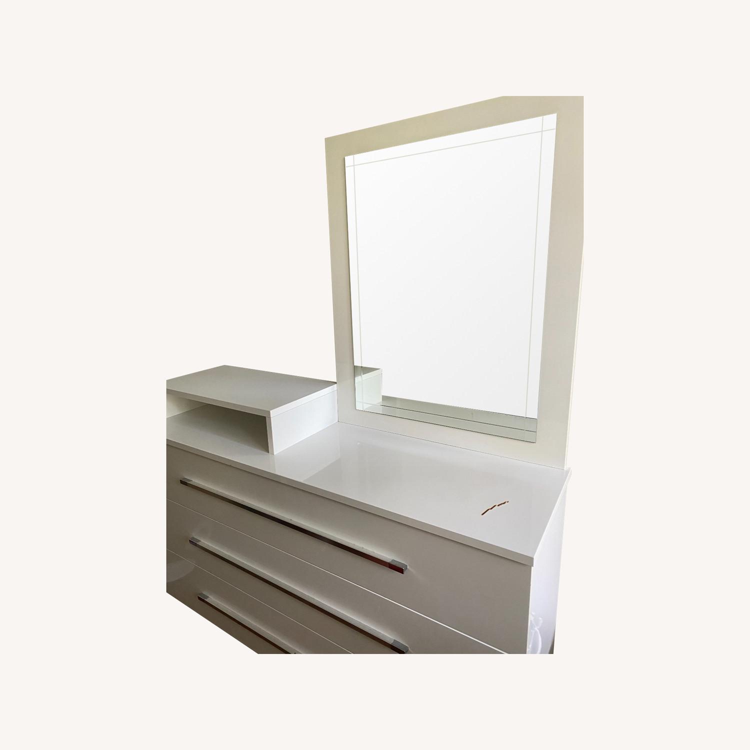 Value City Furniture White Dresser with Deck and Mirror - image-5