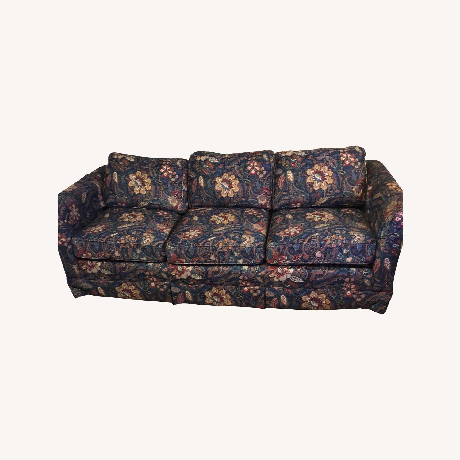 Thomasville Furniture Vintage Floral Couch - image-0