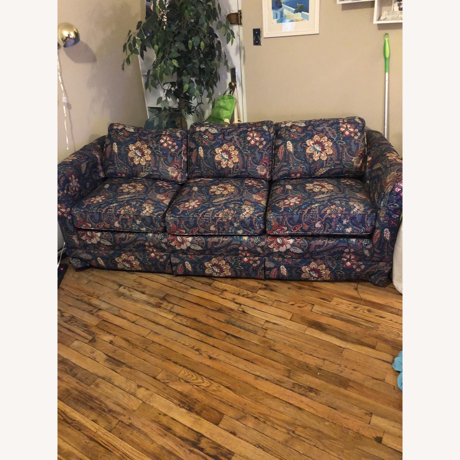 Thomasville Furniture Vintage Floral Couch - image-1