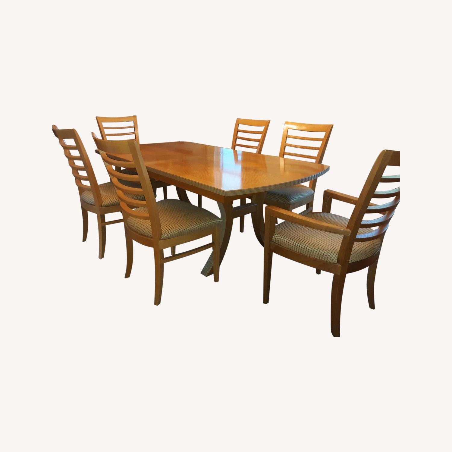 Bassett Solid Oak Dining Room Set - AptDeco