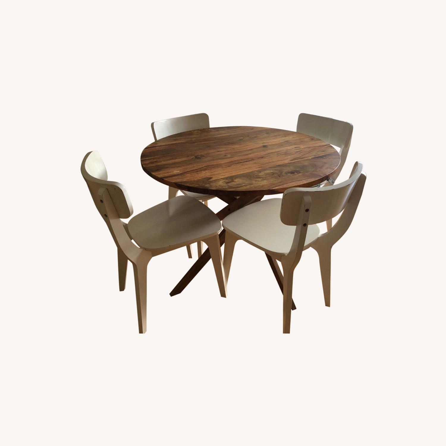 CB2 Dining Table + 4 Chairs AptDeco