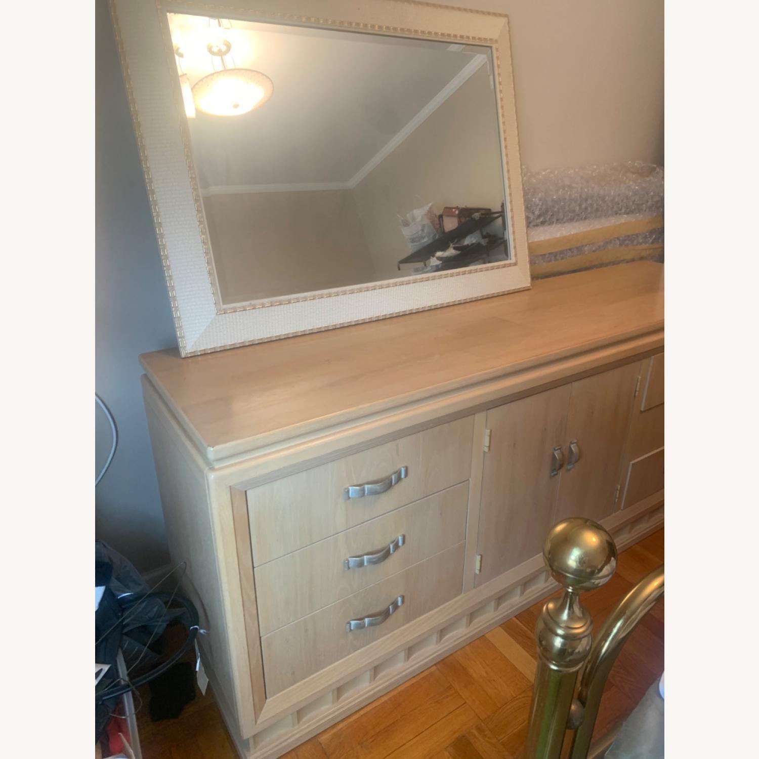 Thomasville Dresser with Mirror - image-5