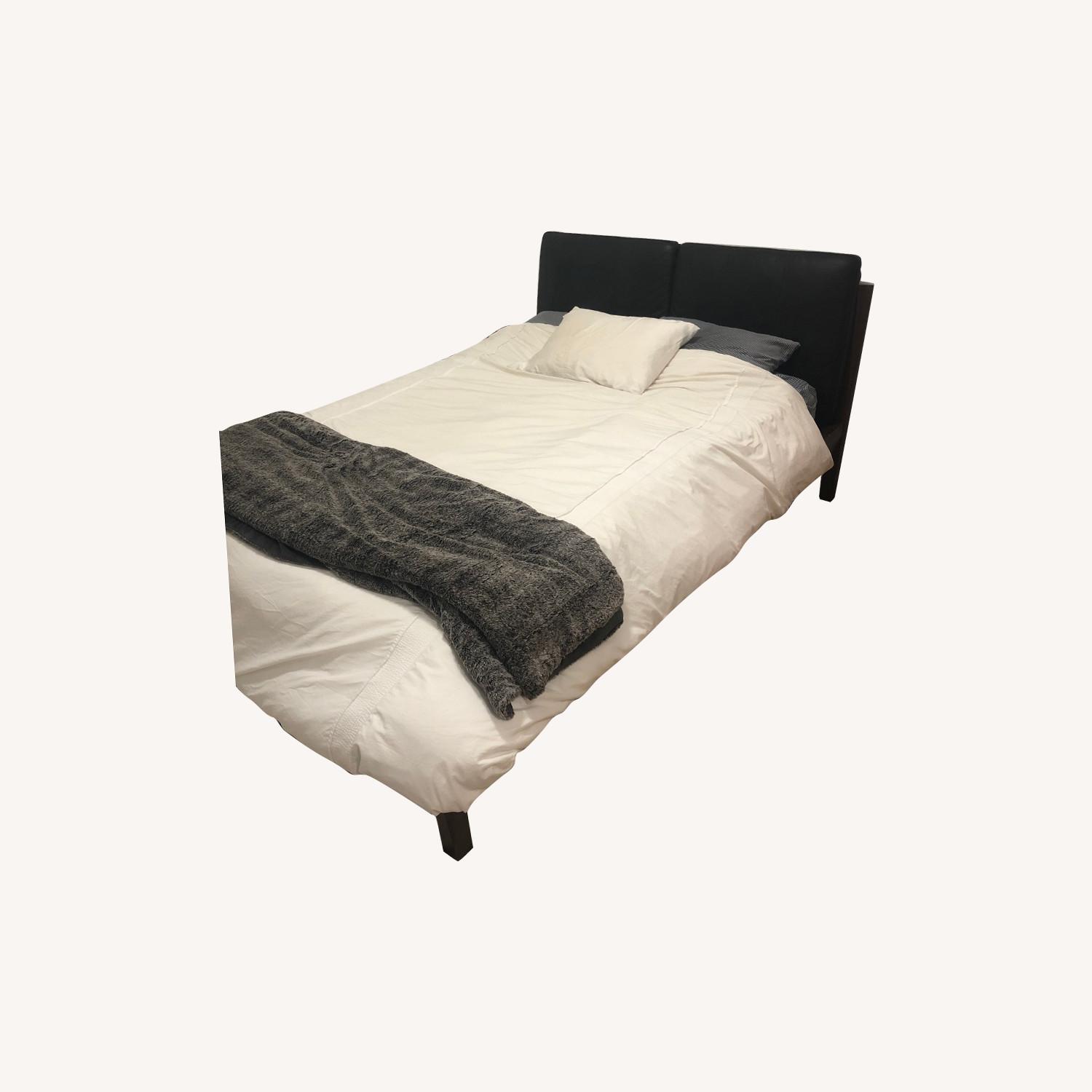 IKEA Stockholm（ストックホルム）ベッド IKEA Stockholm Queen Bed - AptDeco