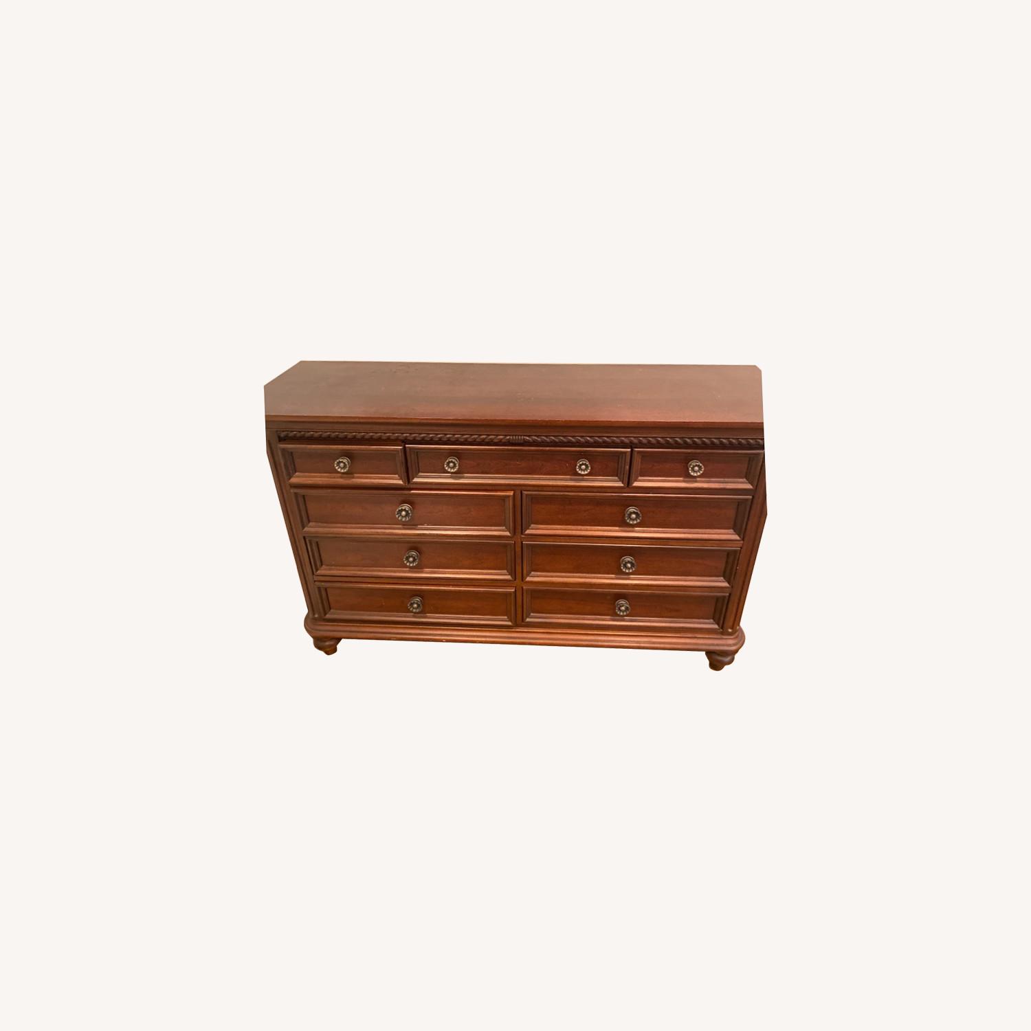 Master Dresser - image-0