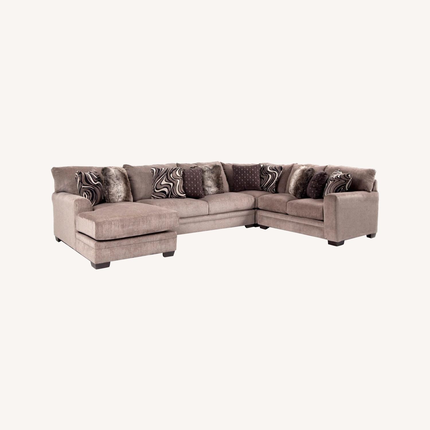 Bob's Discount Furniture Luxe Sectional AptDeco