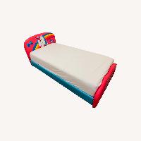 JoJo Siwa Upholstered Twin Platform Bed 