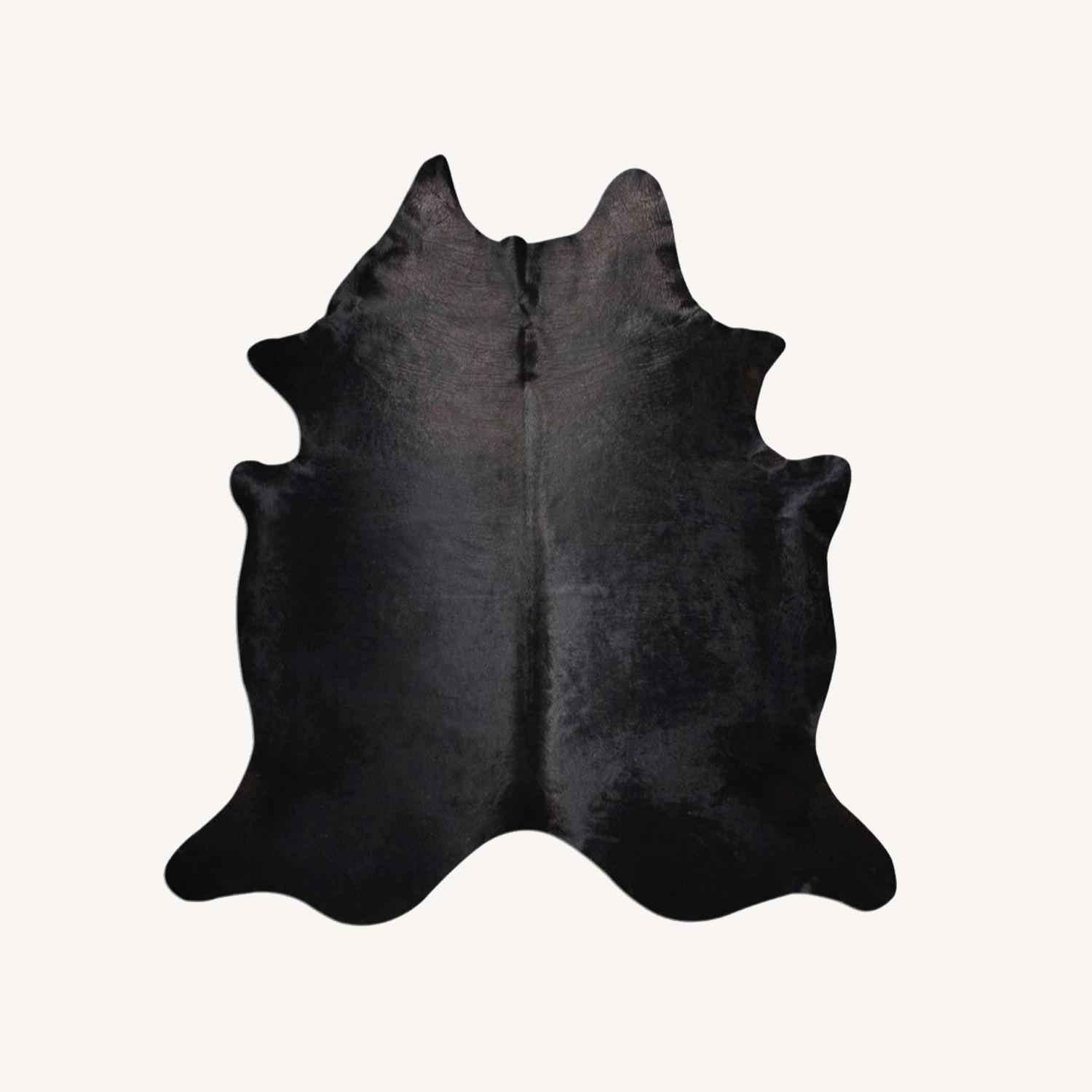 Extra Large Cow Rug (black) AptDeco