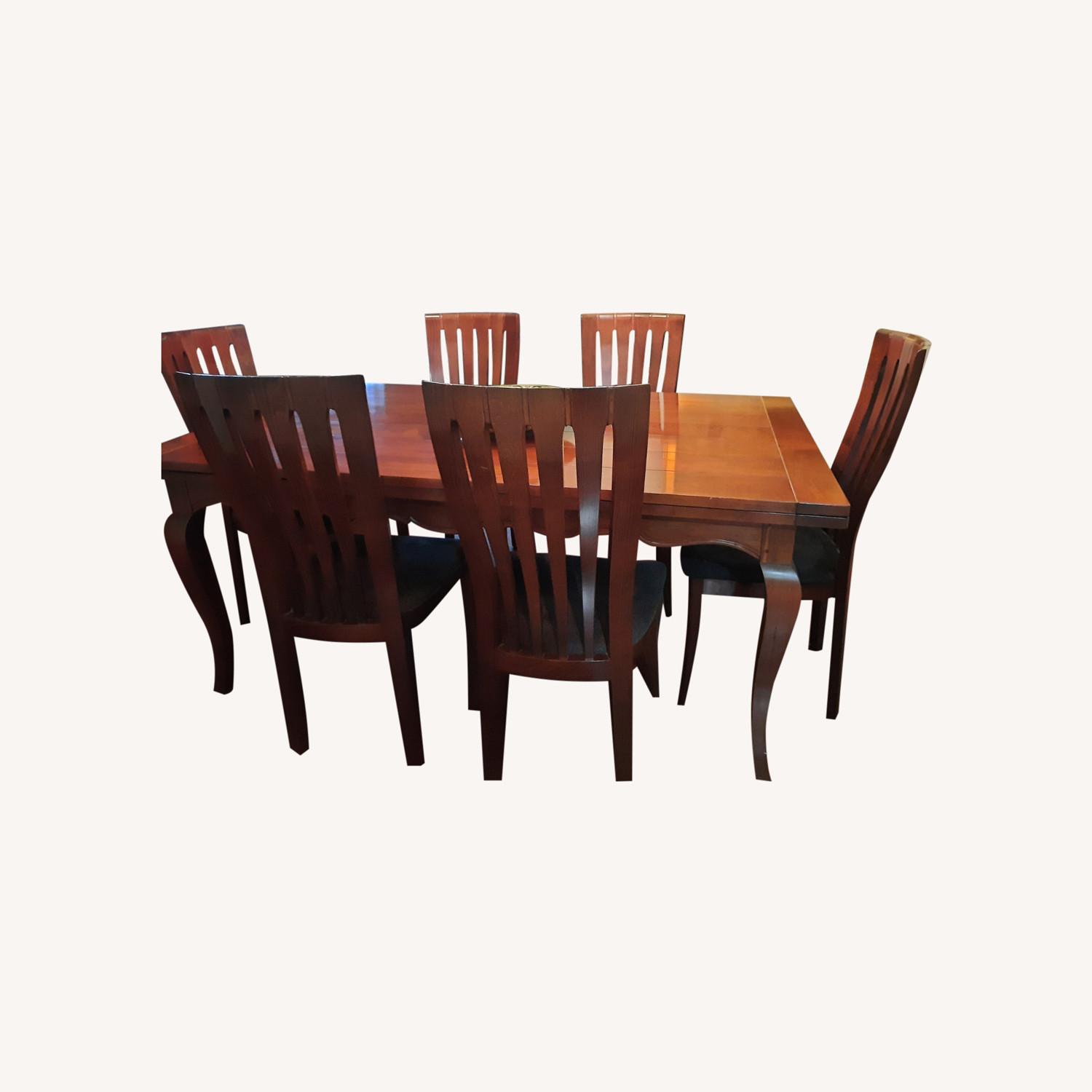 Stickley & Audi Extendable Dining Room AptDeco