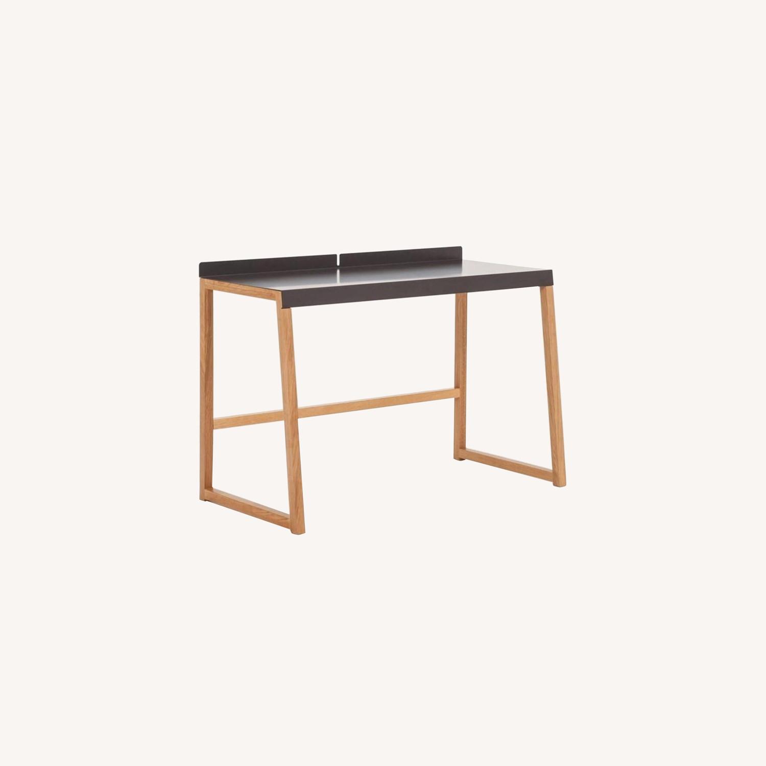 EQ3 Trivia Desk - image-0