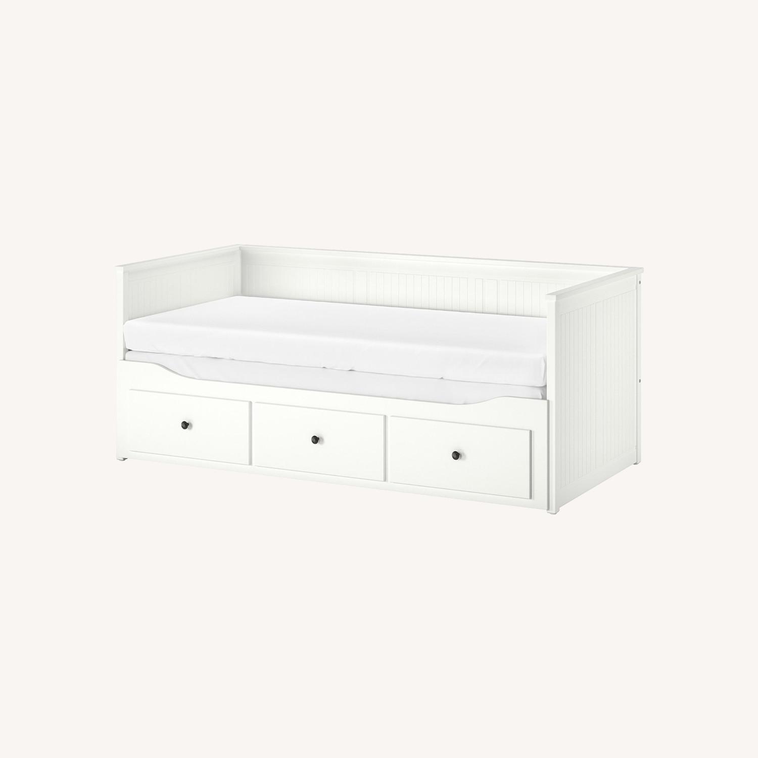 IKEA HEMNES Daybed with 3 Drawers AptDeco