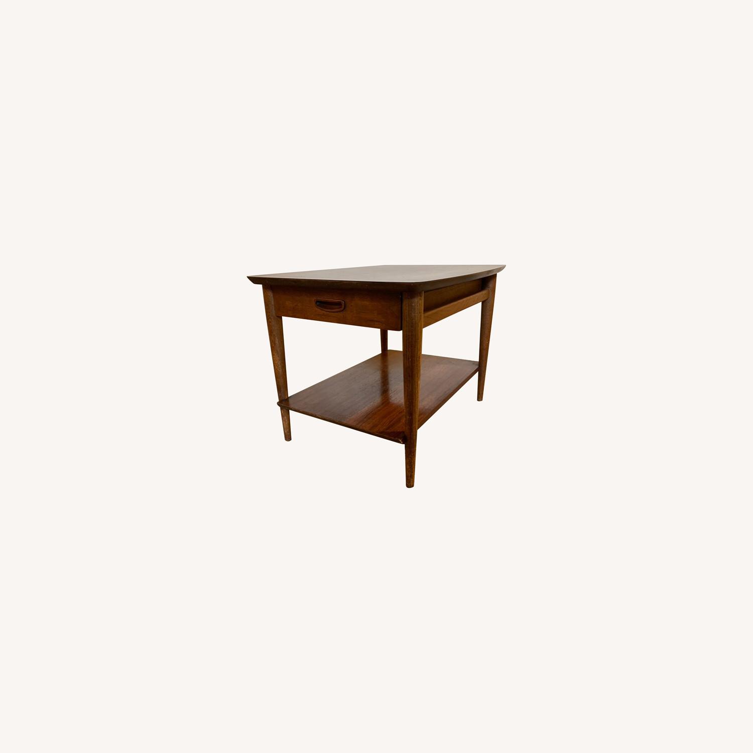 Lane MidCentury Modern side table Style 103805 AptDeco
