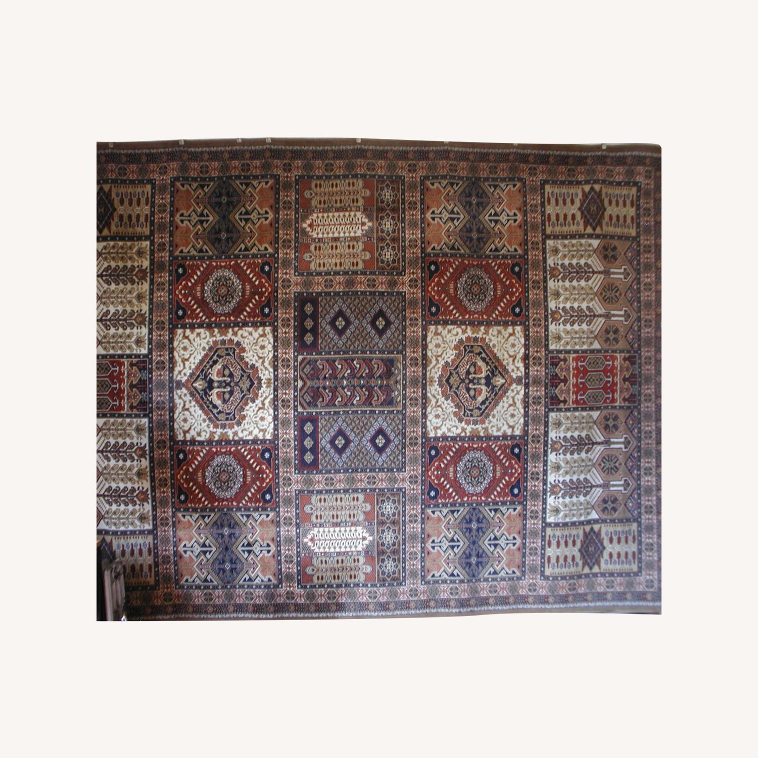 Safavieh Oriental/Persian/Pattern Rug - image-0