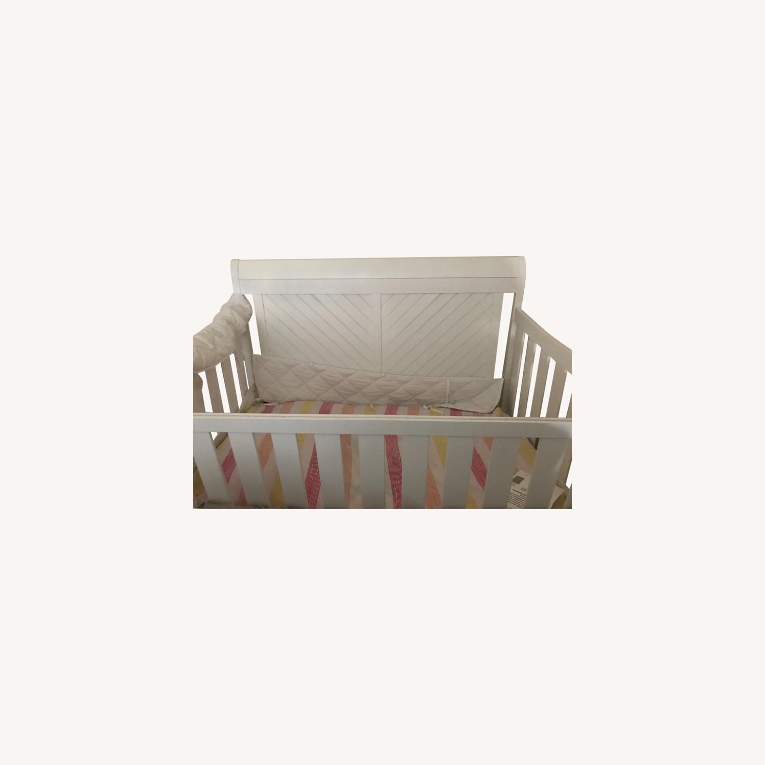 Deltana 4-1 Convertible Crib - image-0