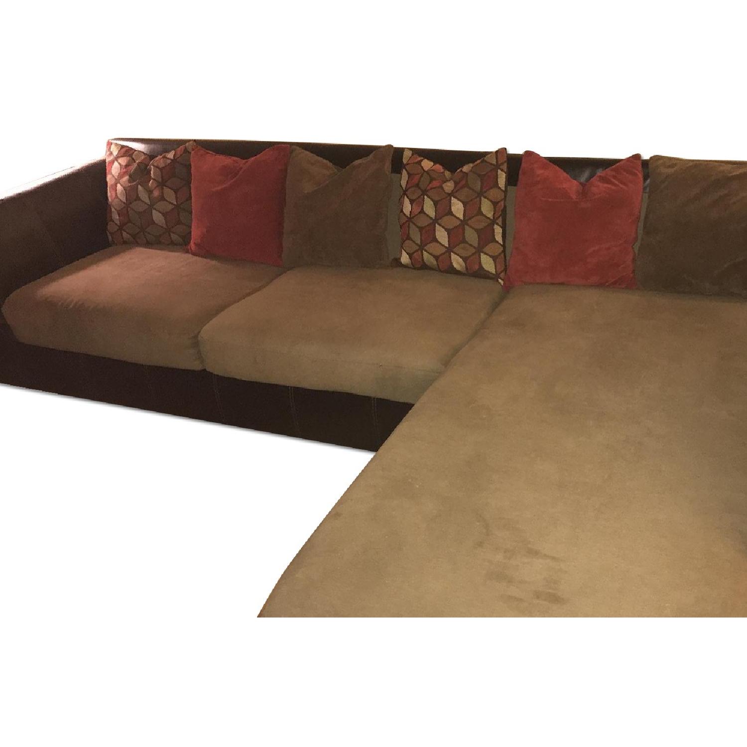 Ashley's Sanya 2-Piece Sectional - image-4