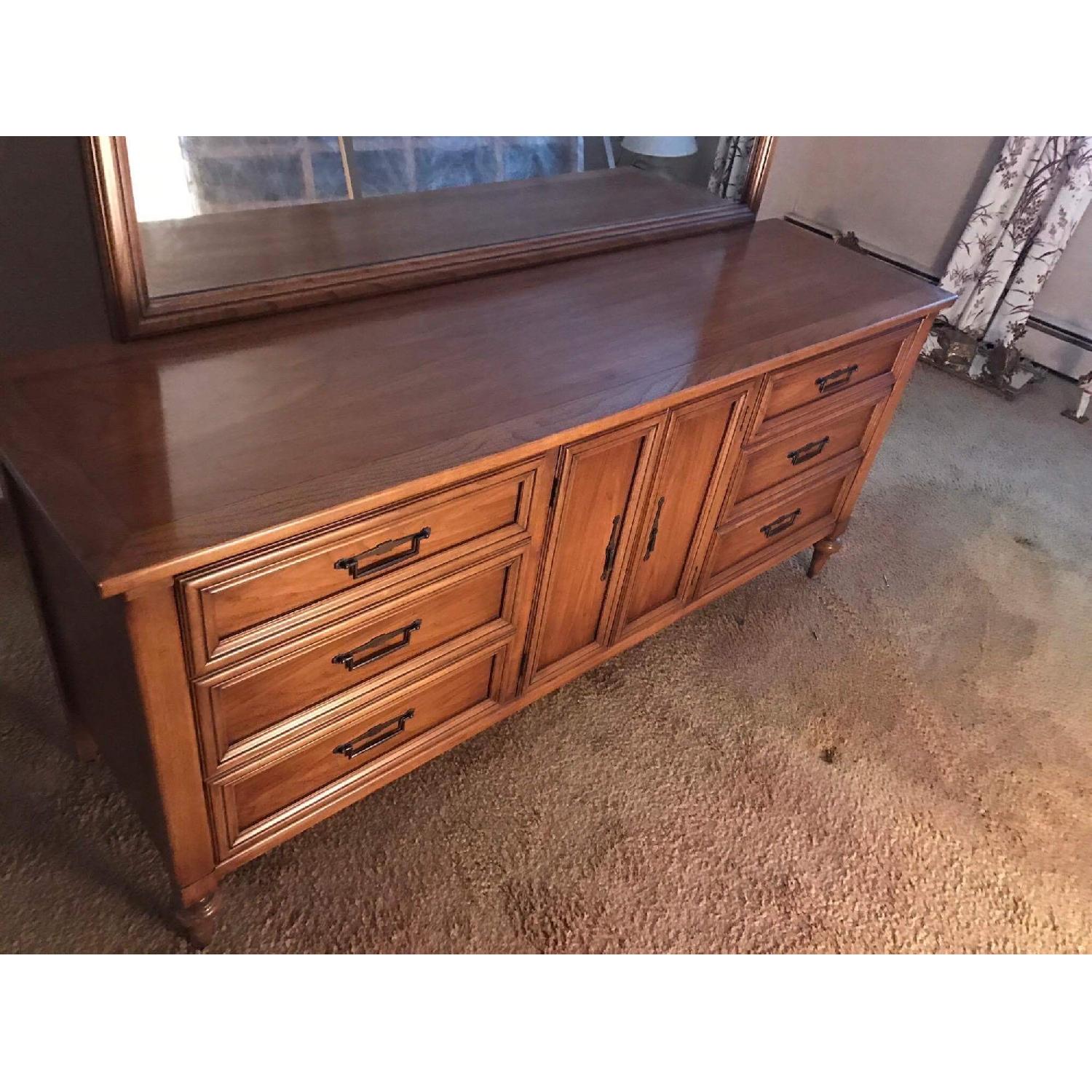 1960s White Furniture Company Dresser w/ Mirror - image-12