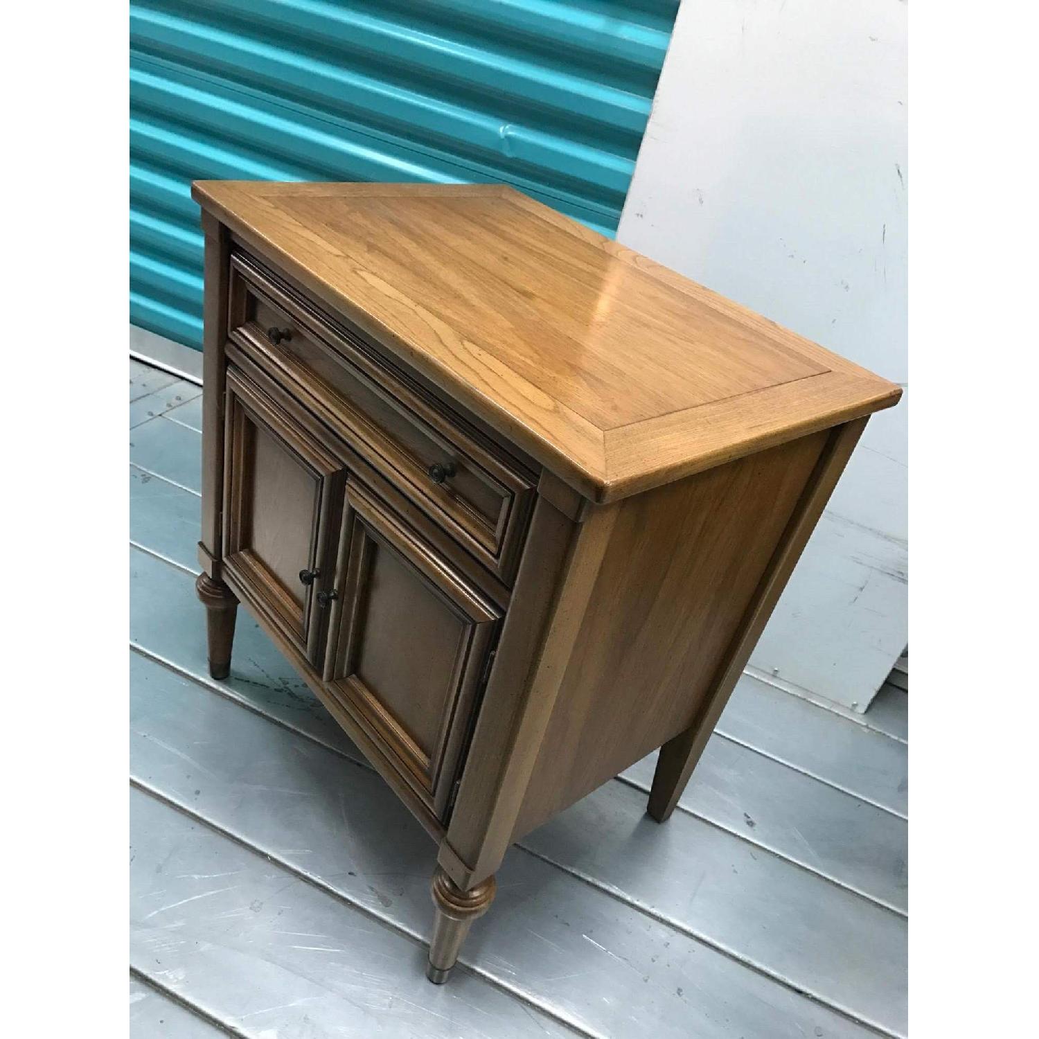 1960s White Furniture Company Nighstands - image-10