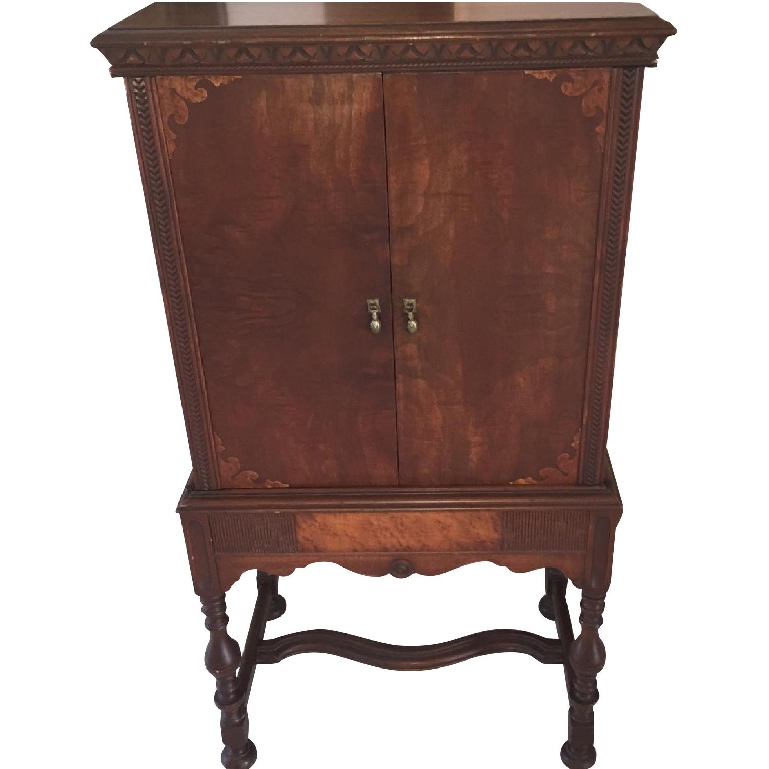 Vintage RCA Radio/Media Cabinet/Bar - image-0