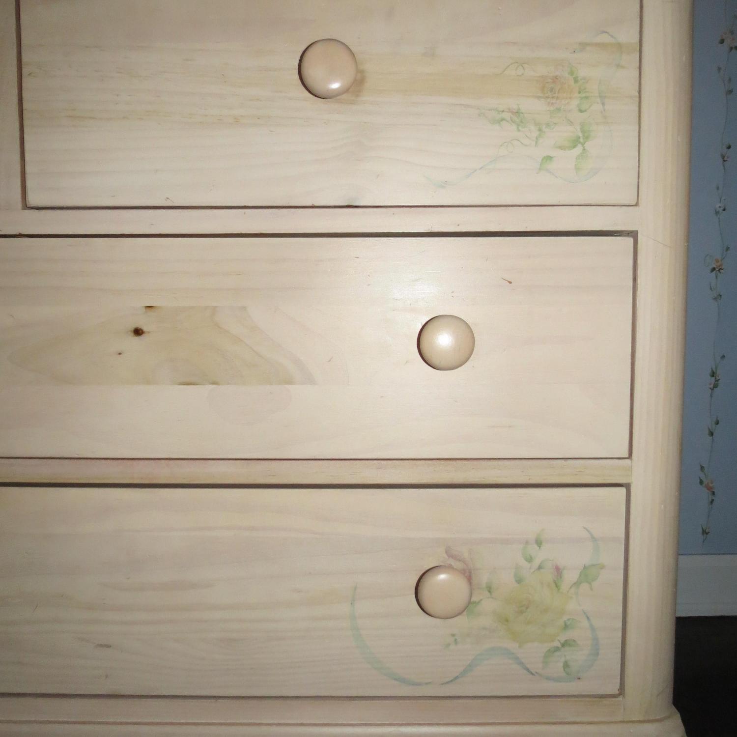 Thomasville Four Drawer Chest w/ Attachable Hutch & Two Shelves - image-6