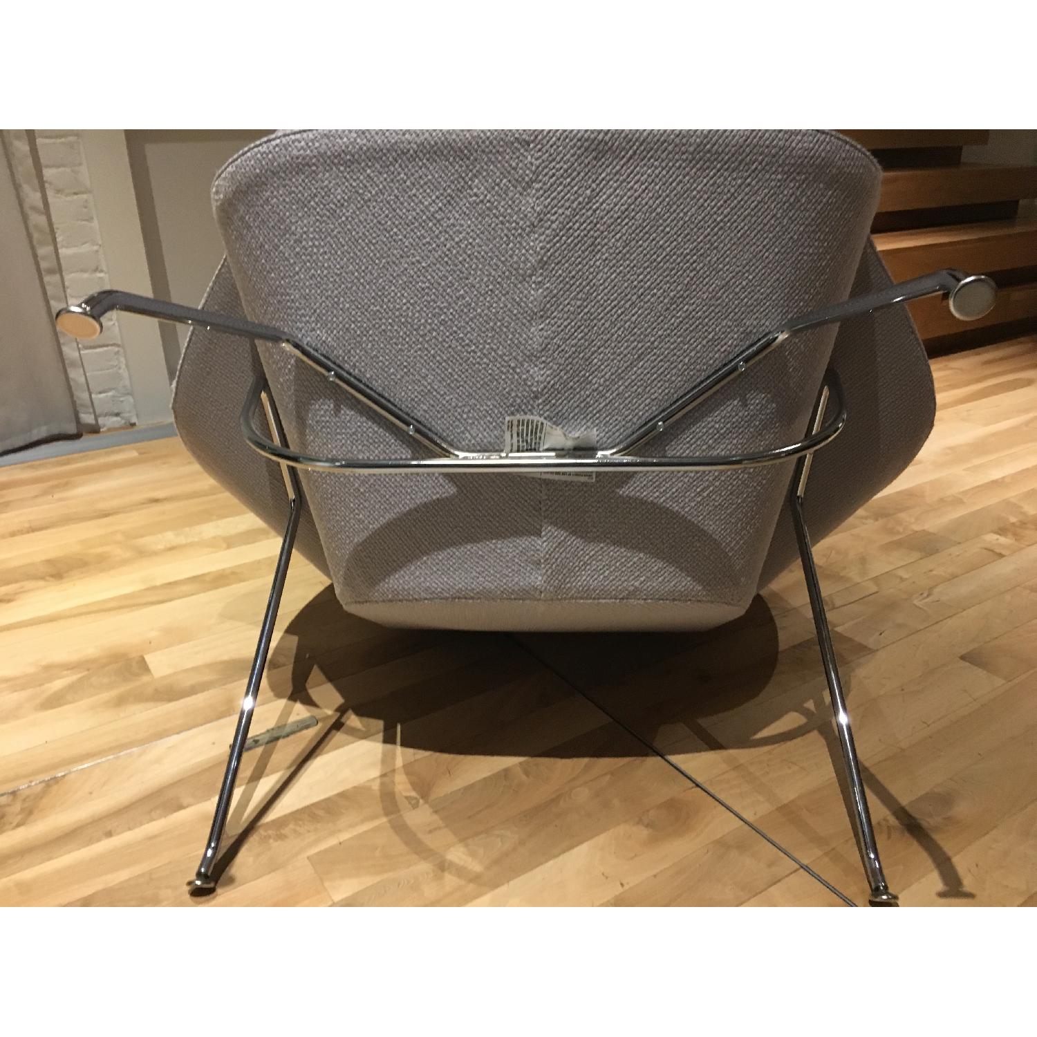 Knoll Womb Chair - image-5