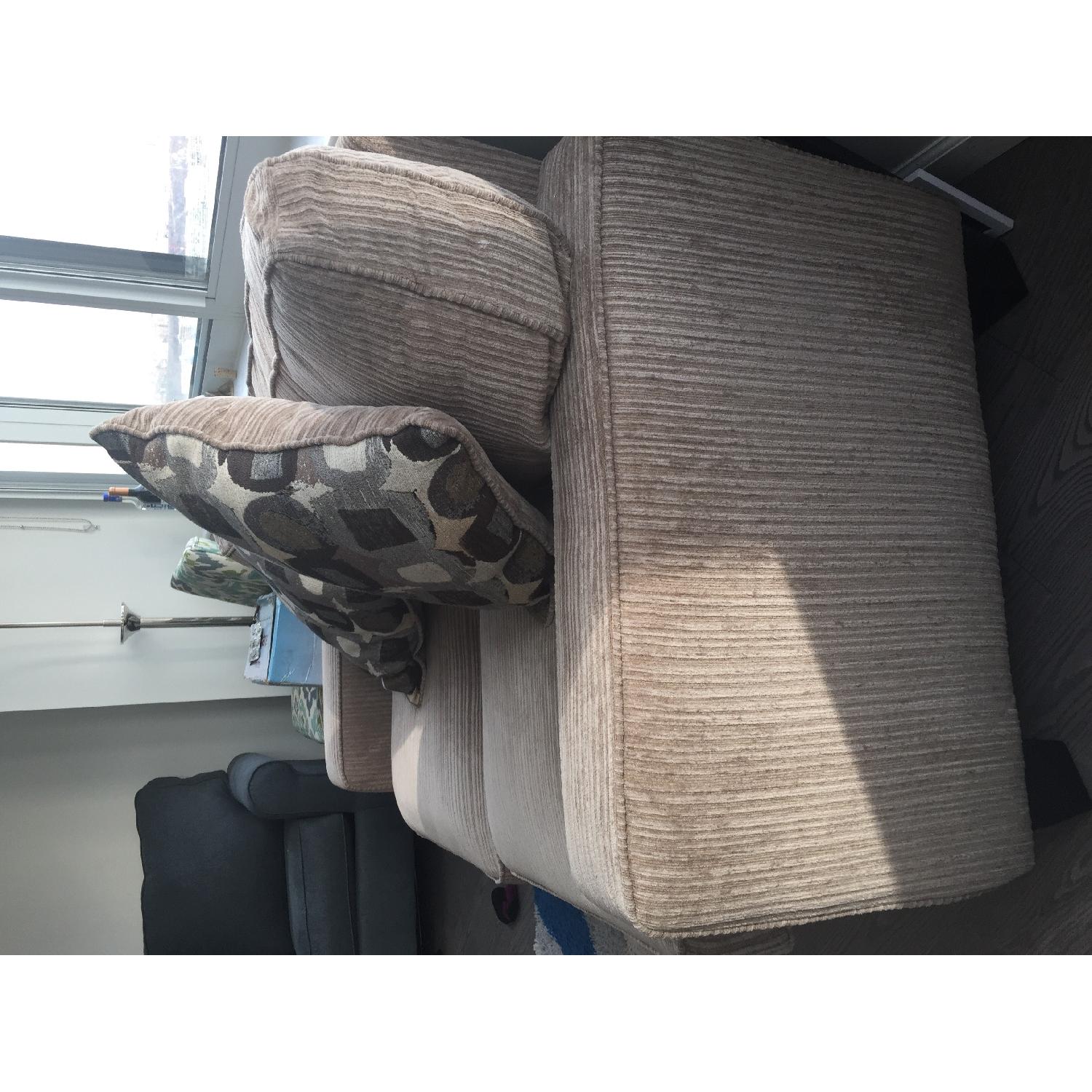 Serta Santa Cruz Loveseat - image-2