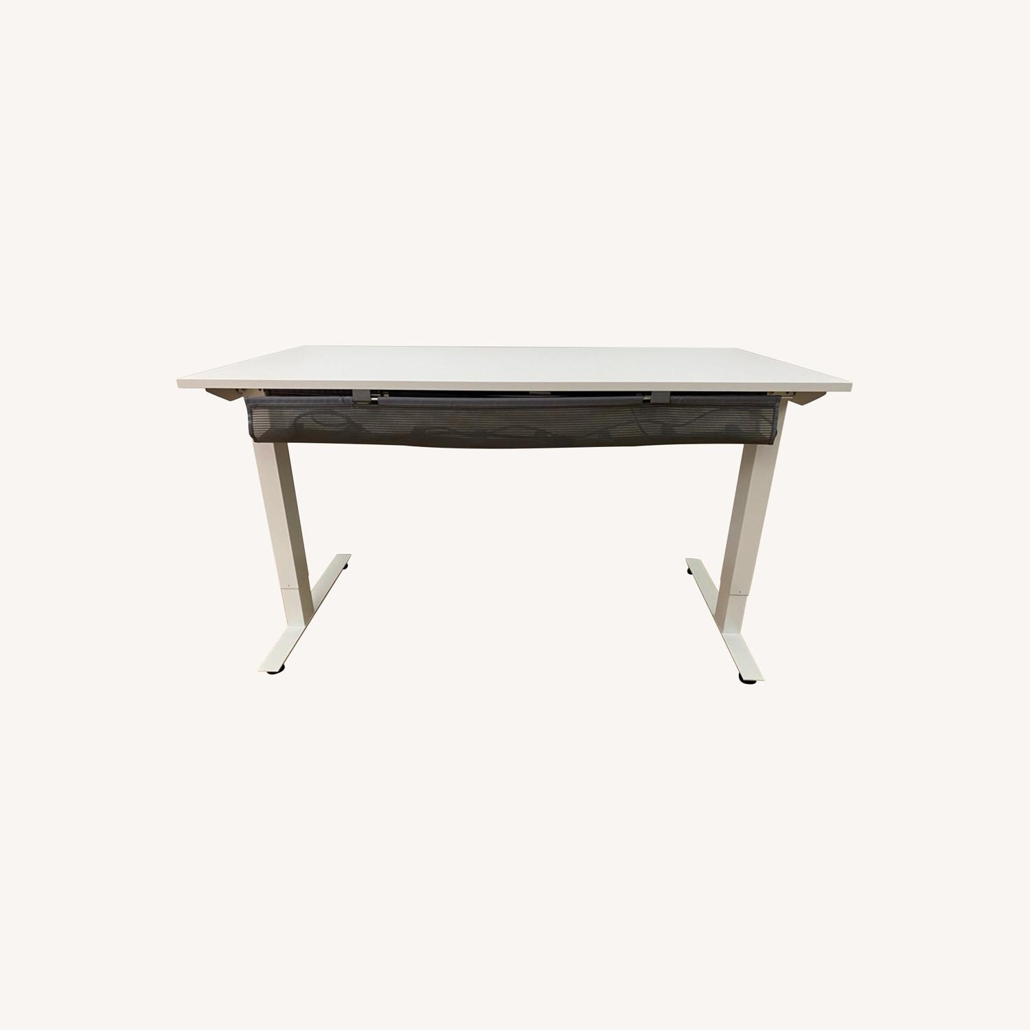 Humanscale Height Adjustable Float Desks AptDeco