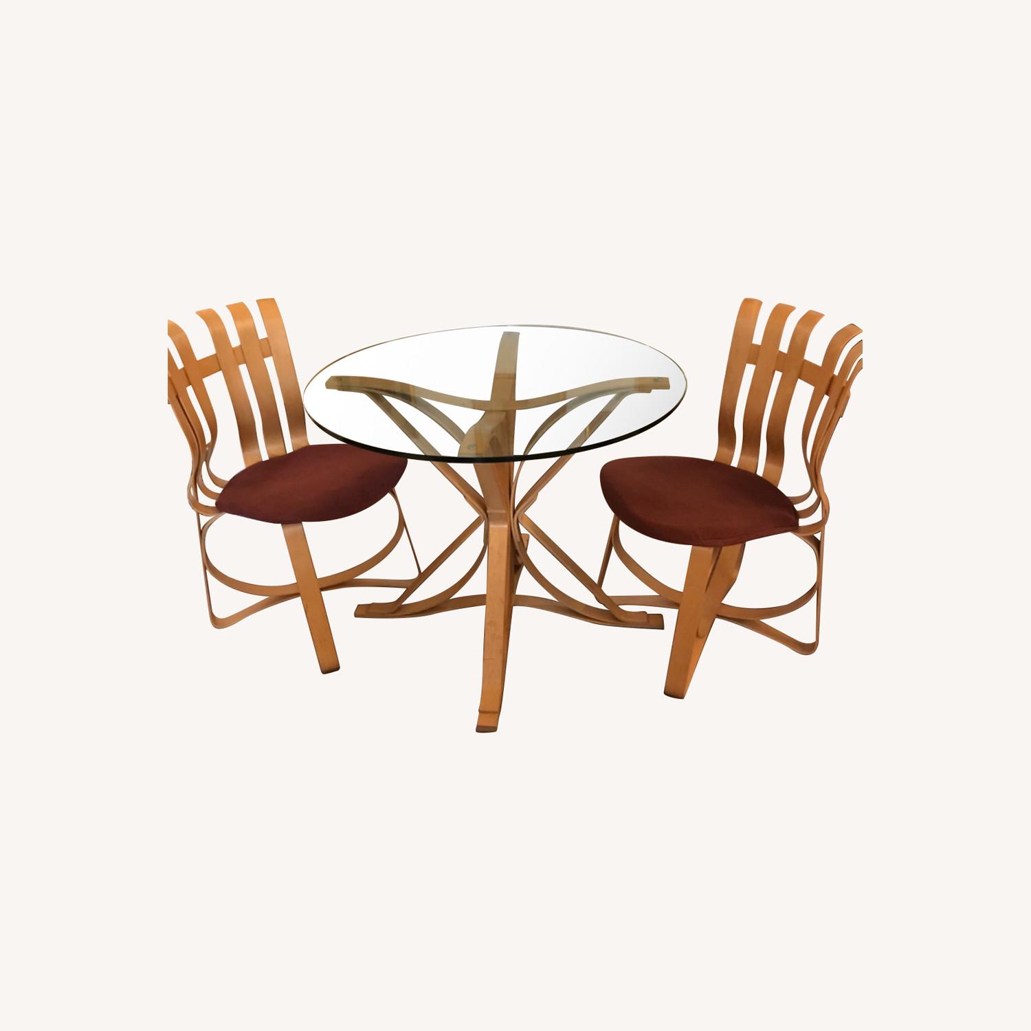 Knoll Frank Gehry Face-Off Table and Ribbon Chairs - image-0
