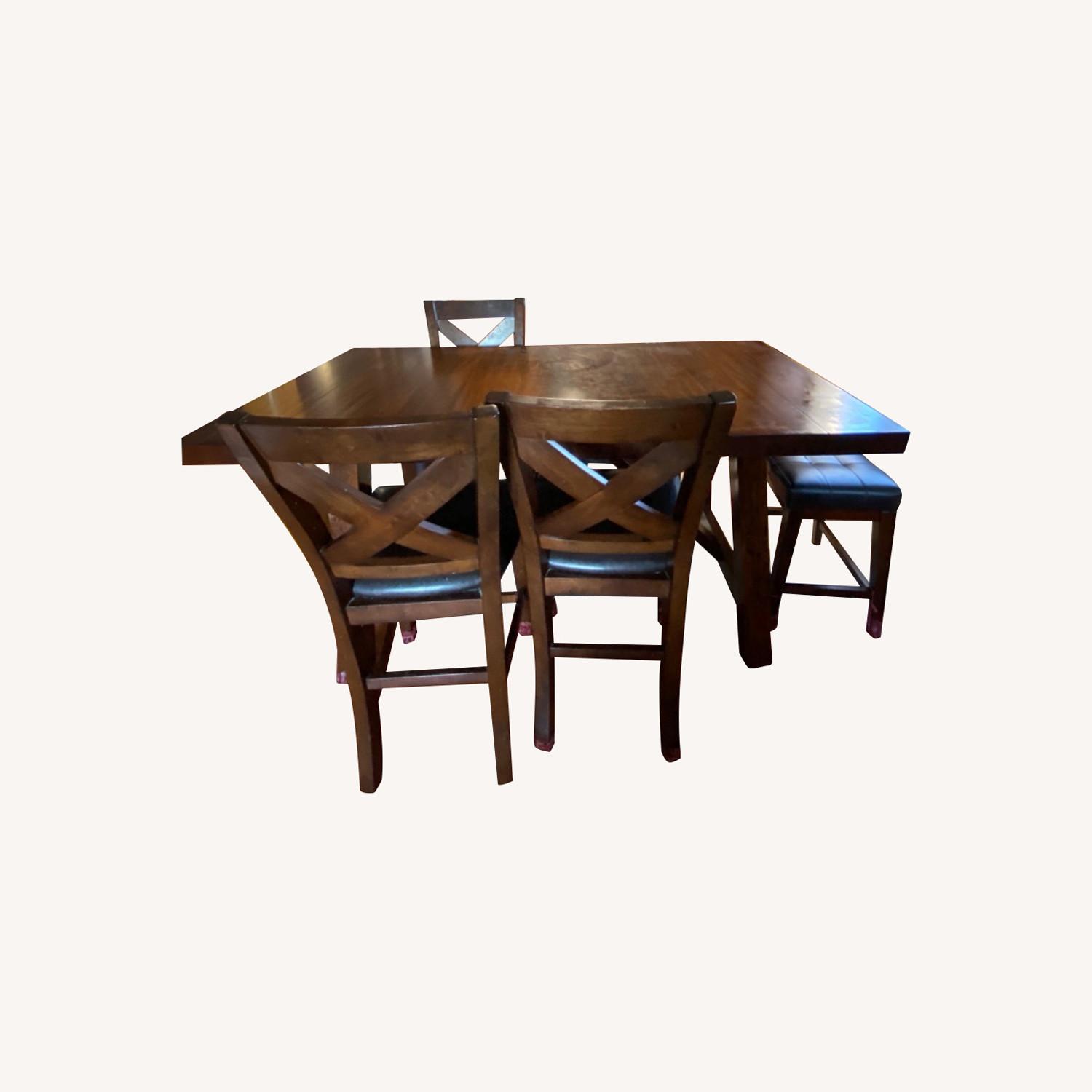 Raymour & Flanigan Dining Counter Table Set AptDeco