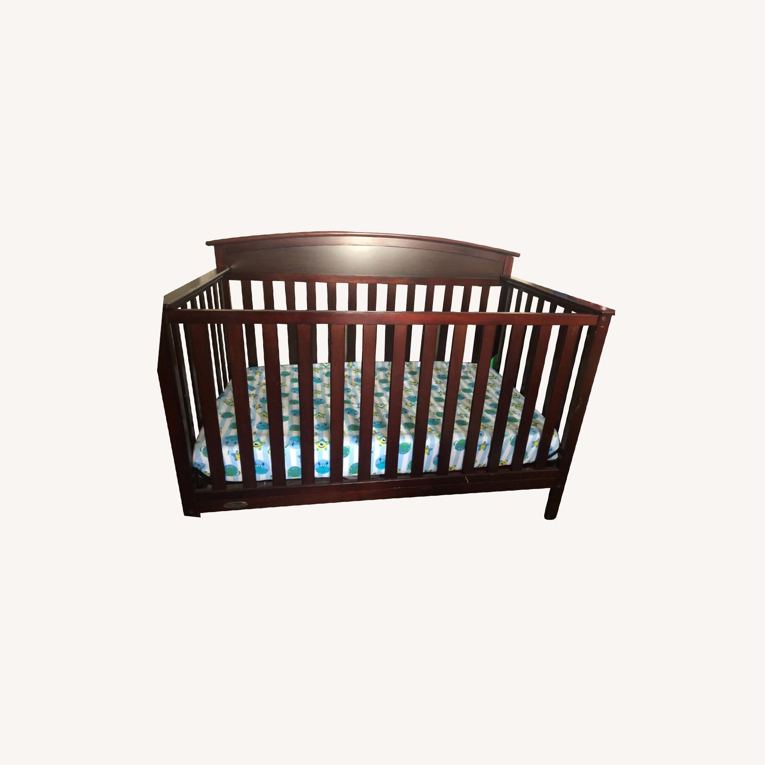 Graco 4in 1 convertible Crib AptDeco