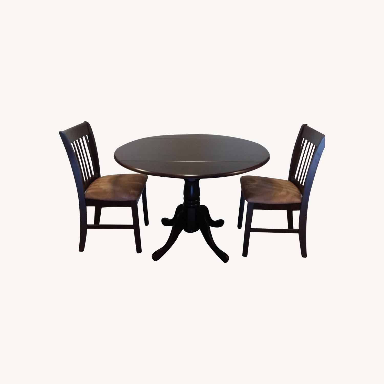 Round Dining Table Set AptDeco