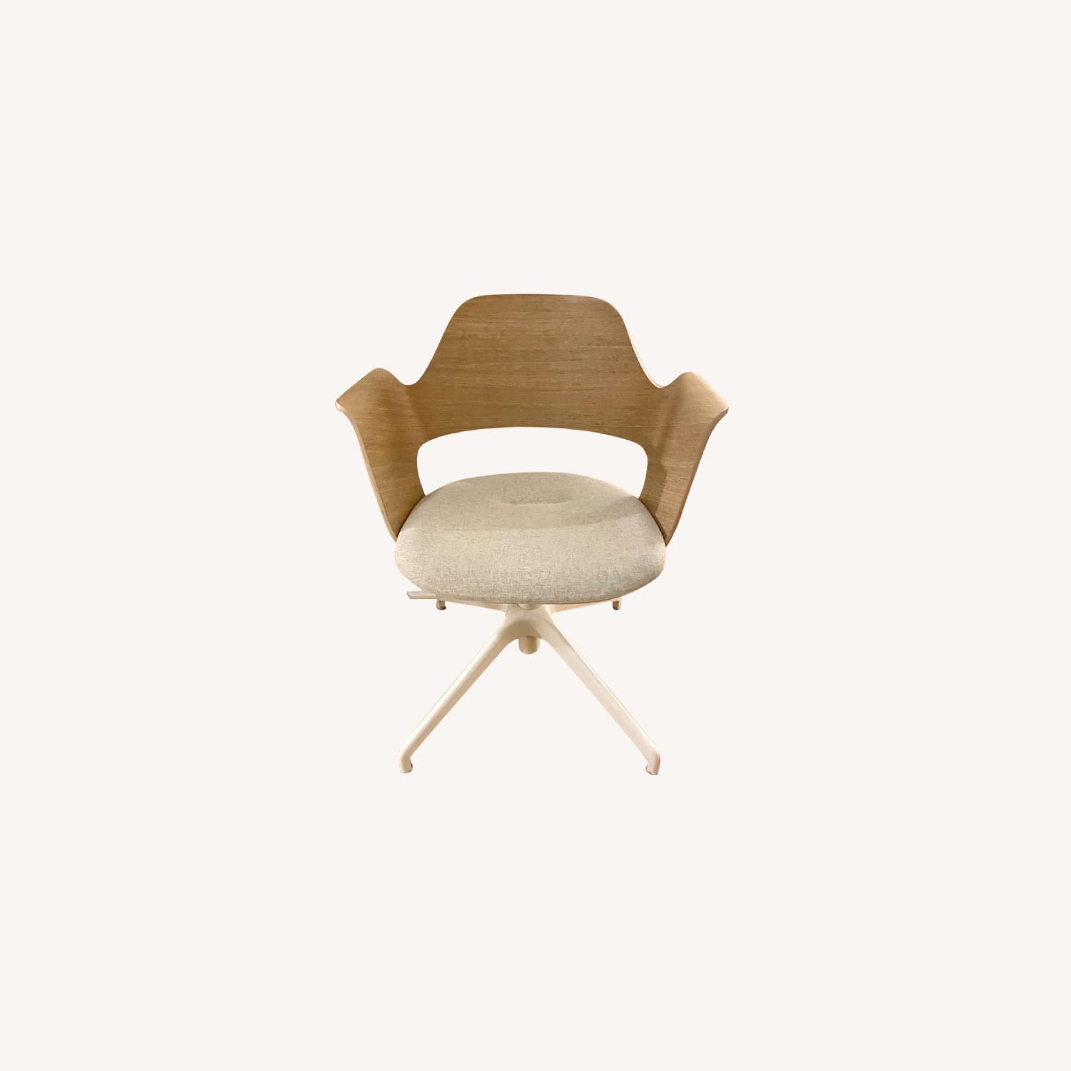 FJÄLLBERGET Conference chair with casters - Thumbnail 5