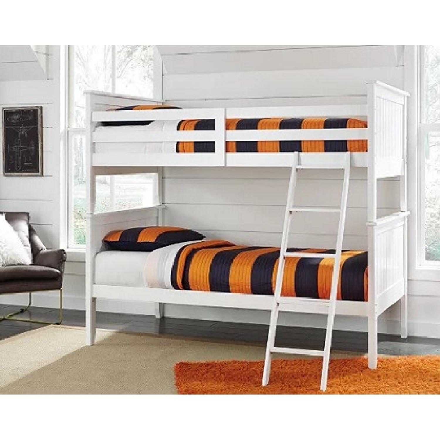 Ashley Furniture Lulu White Twin Bunk Bed - image-4