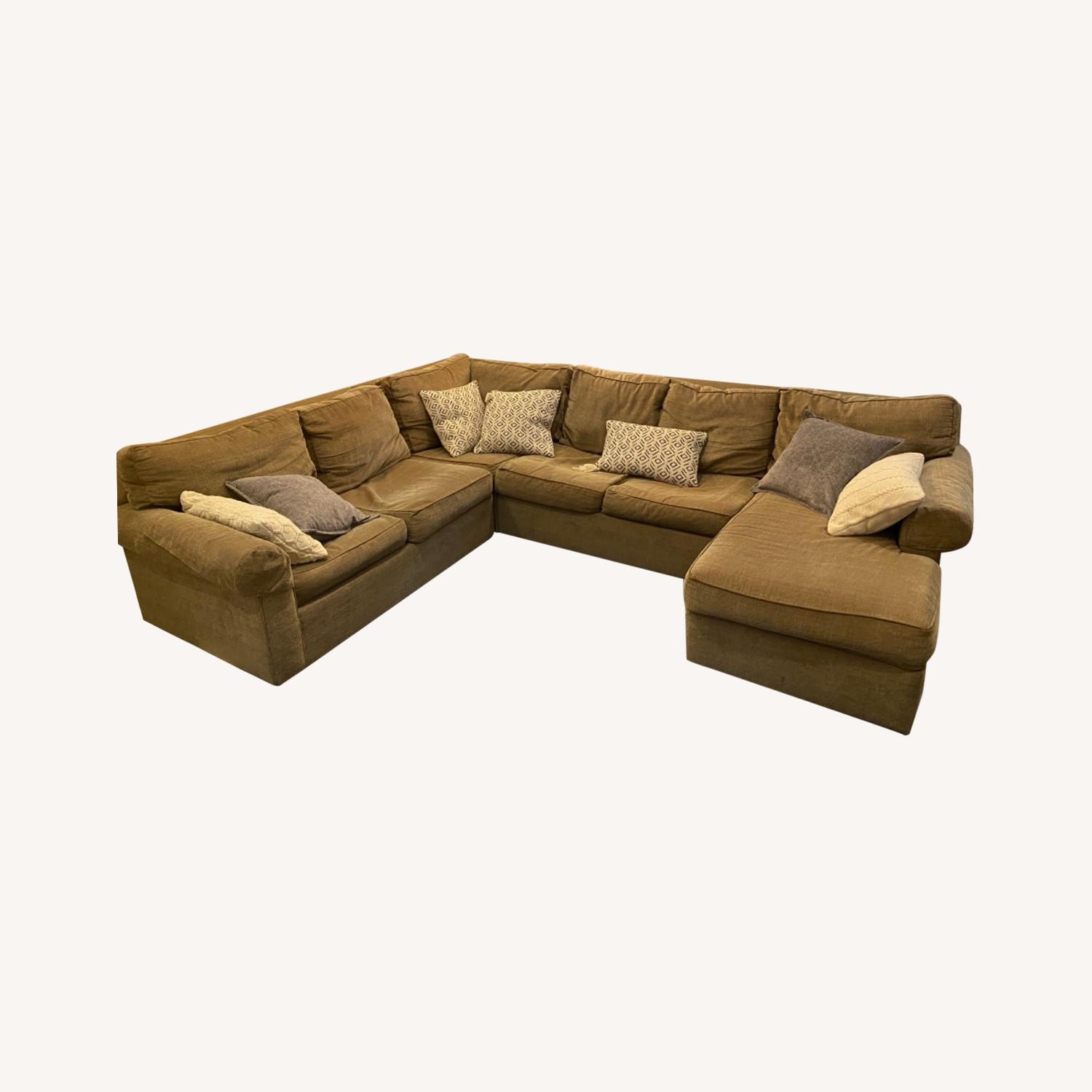 Ethan Allen Sectional Couch / Sofa AptDeco