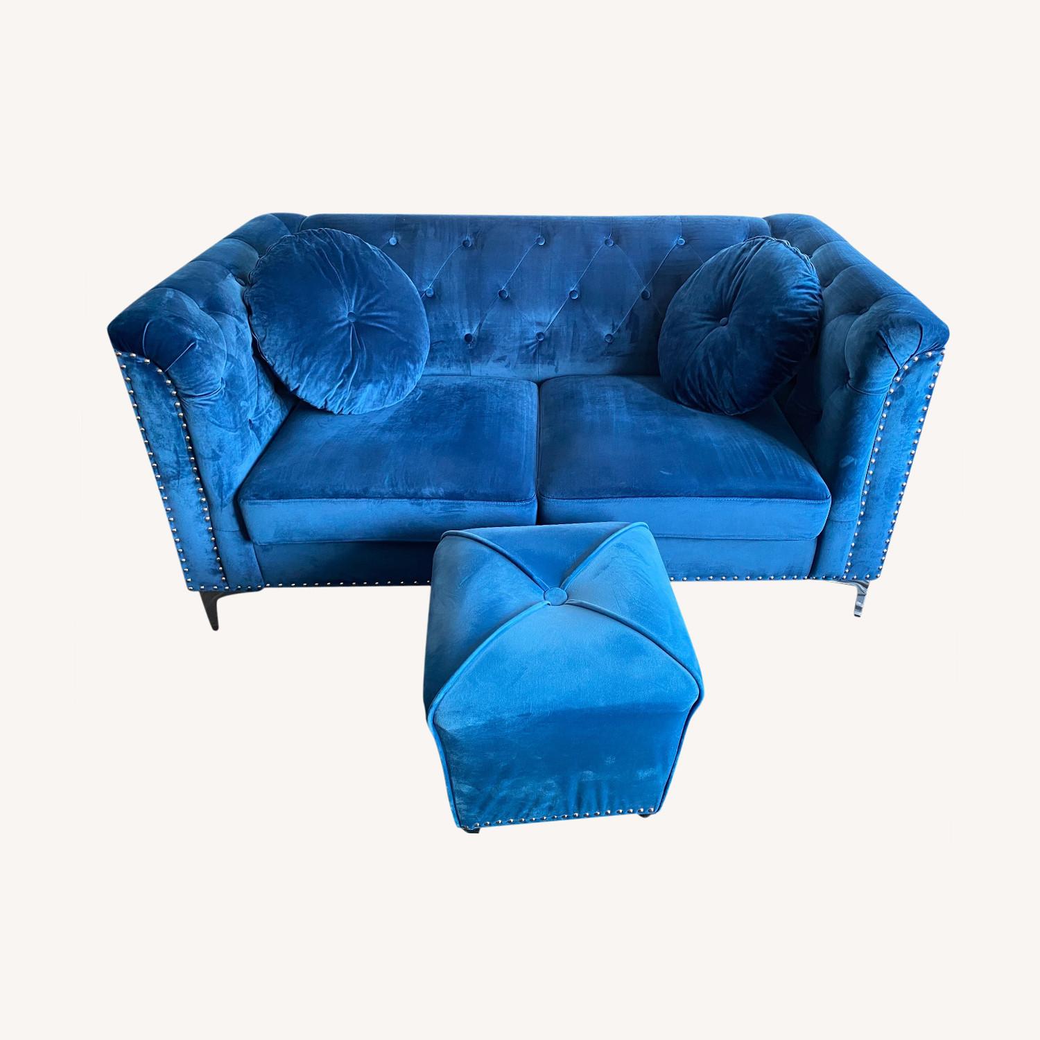 Royal Blue Loveseat Set - image-0