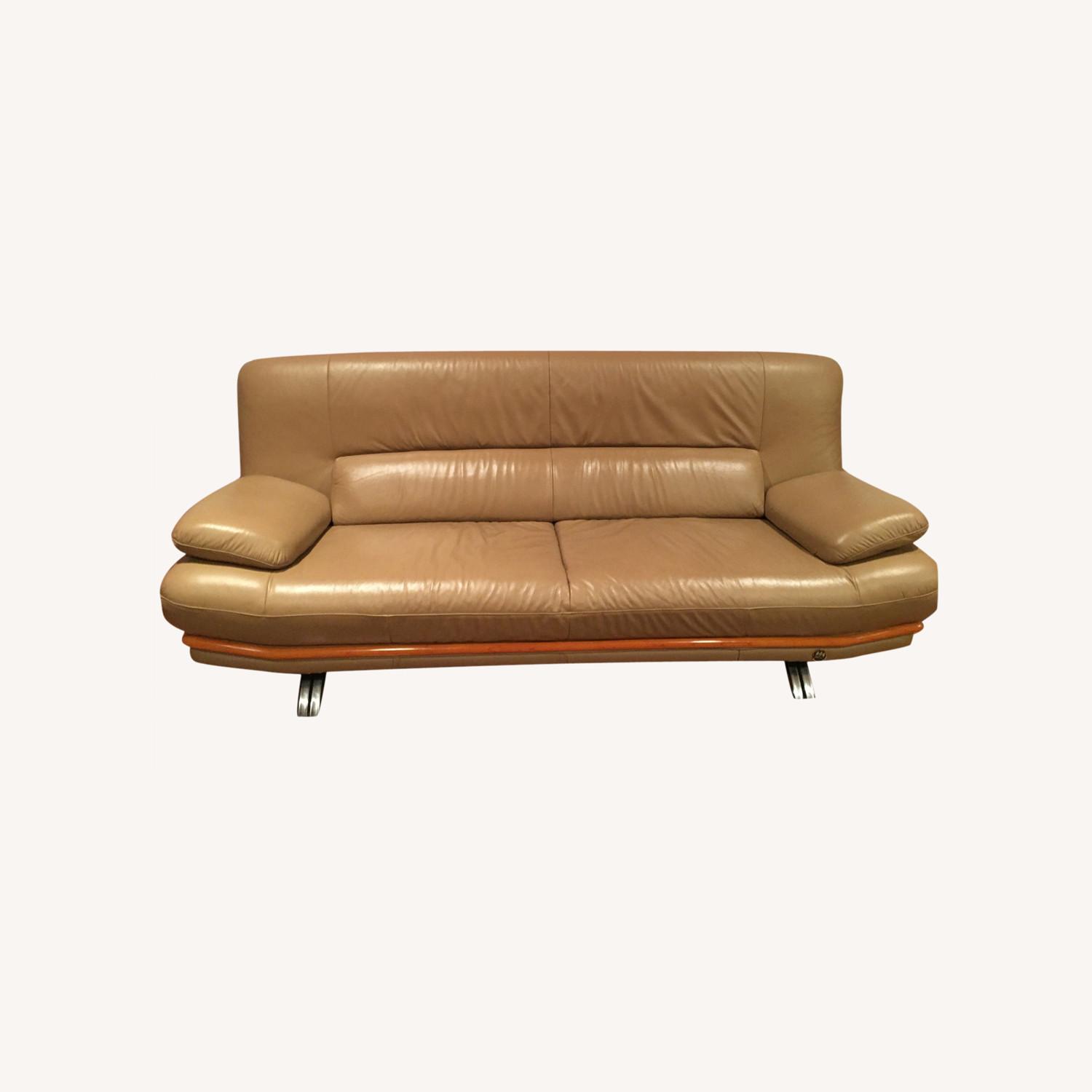 Sofa - image-0