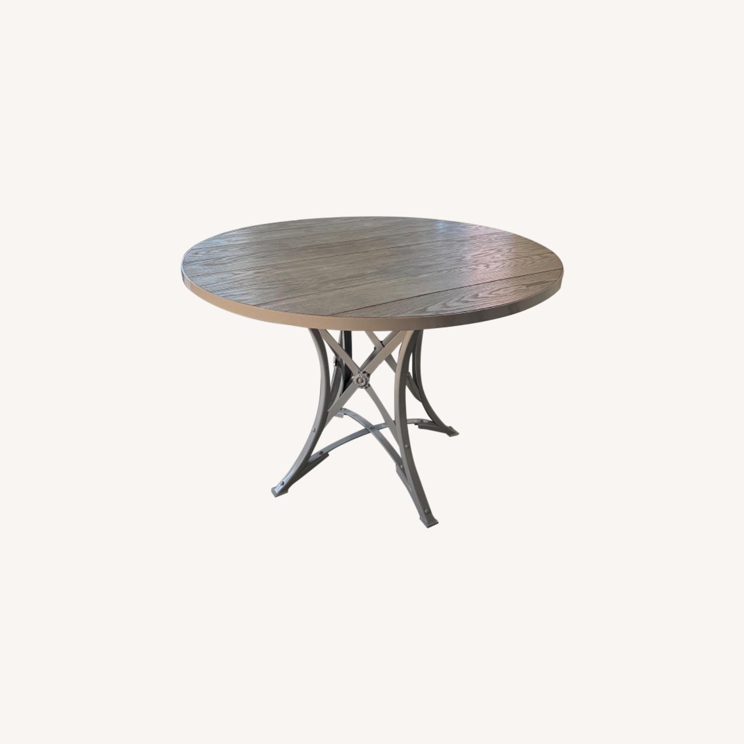 Lillian August 44 inch Round Dining Room Table