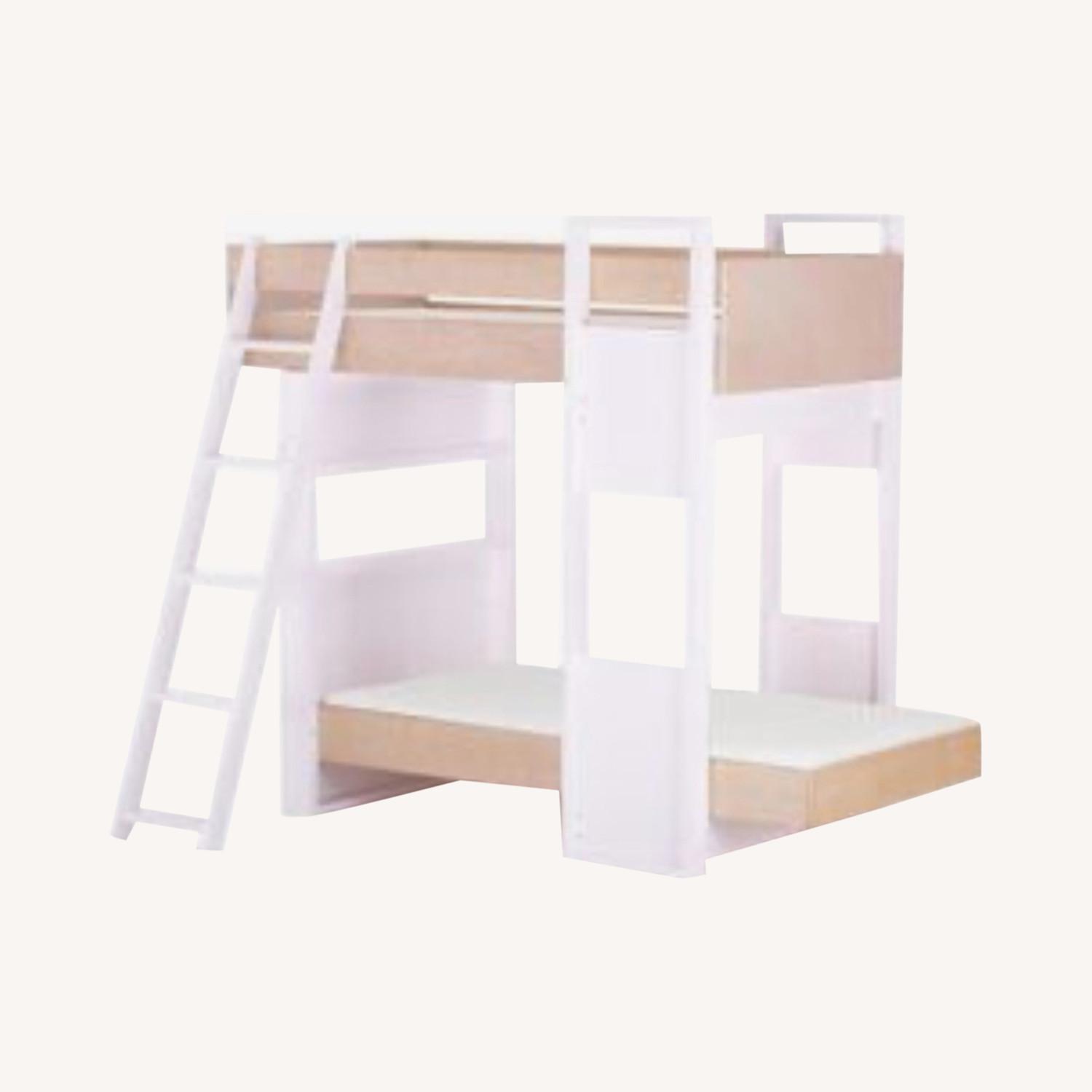 Modern White Uffizi Argington Bunk Bed - image-0